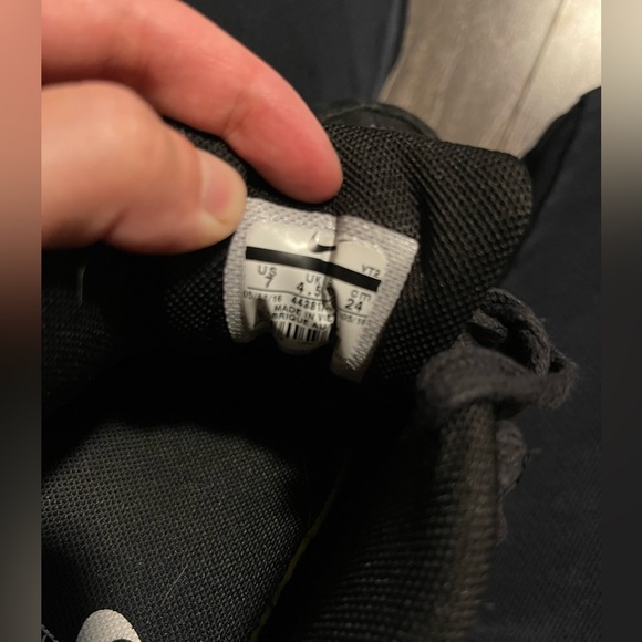 Nike Air Max - Picture 2 of 5